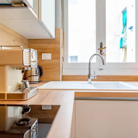 Apartment White - Metro Massaua Turin