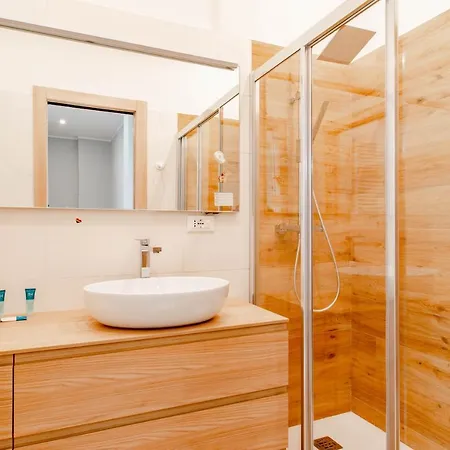 Apartment White - Metro Massaua Turin