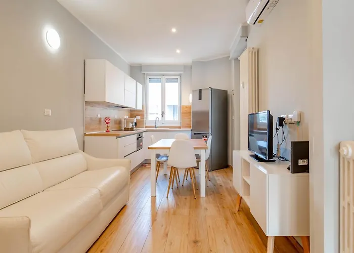 Apartamento White - Metro Massaua *