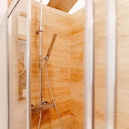 White - Metro Massaua 토리노